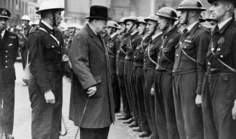 <p>London in the Blitz - <a href='/articles/london-in-the-blitz'>Click here for more information</a></p>